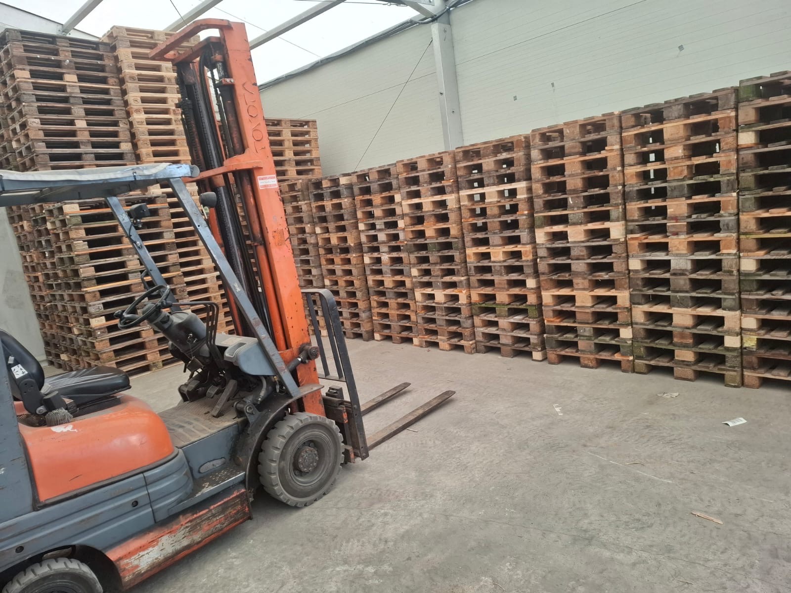 Europaletten Lager Berlin Reinickendorf